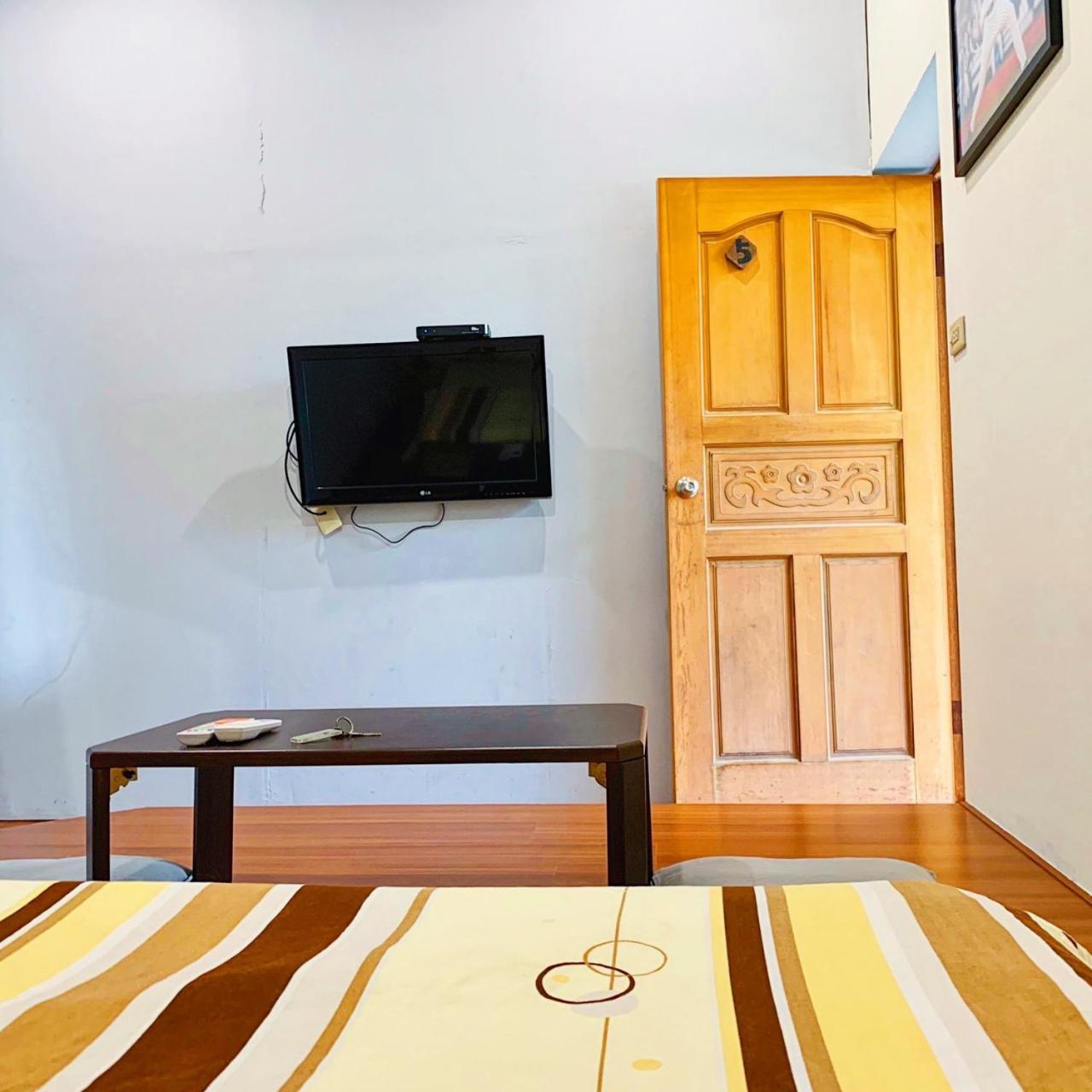 Song Youf Hostel Zhongpu Стая снимка